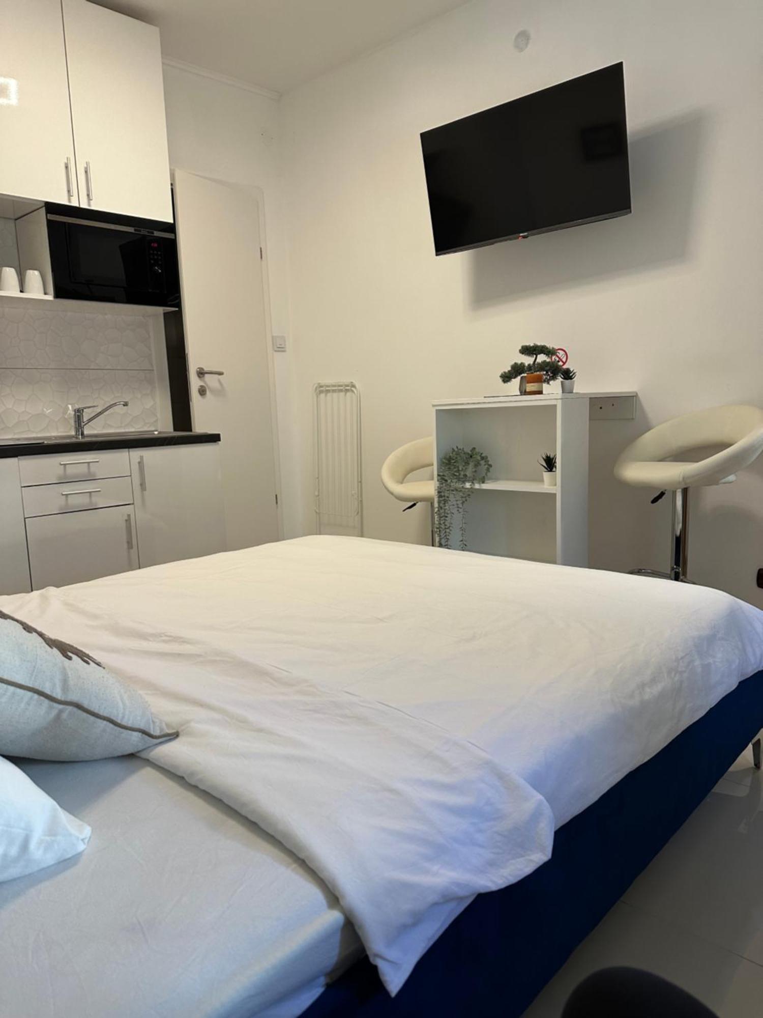 Luxury Old Town Rab Studio Apartments Rab Town Ngoại thất bức ảnh